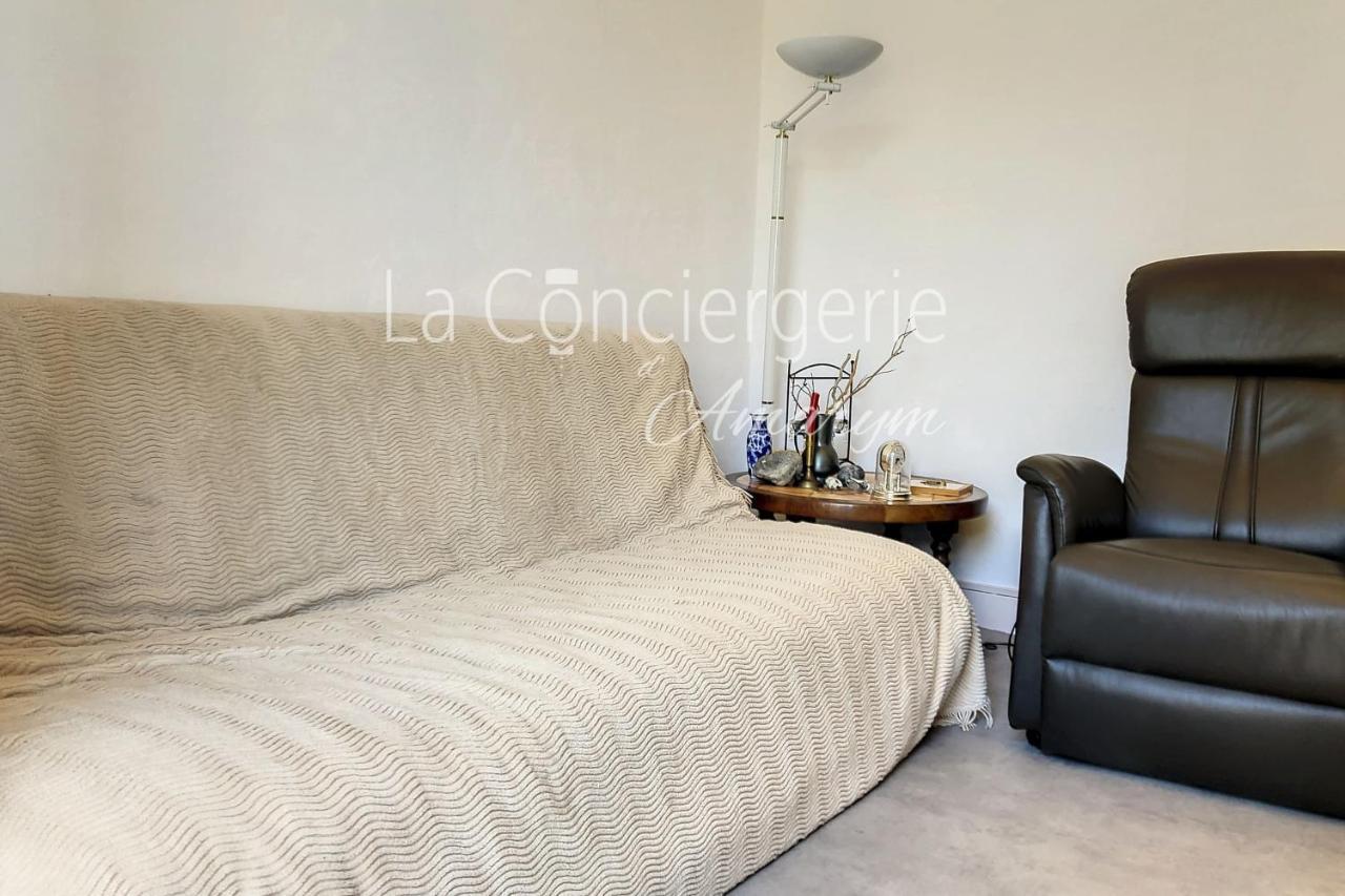 Ad 30 - Appt Balcon 2 Chambres Et A Ault Exterior photo