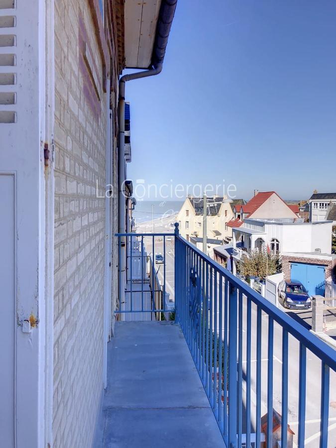 Ad 30 - Appt Balcon 2 Chambres Et A Ault Exterior photo